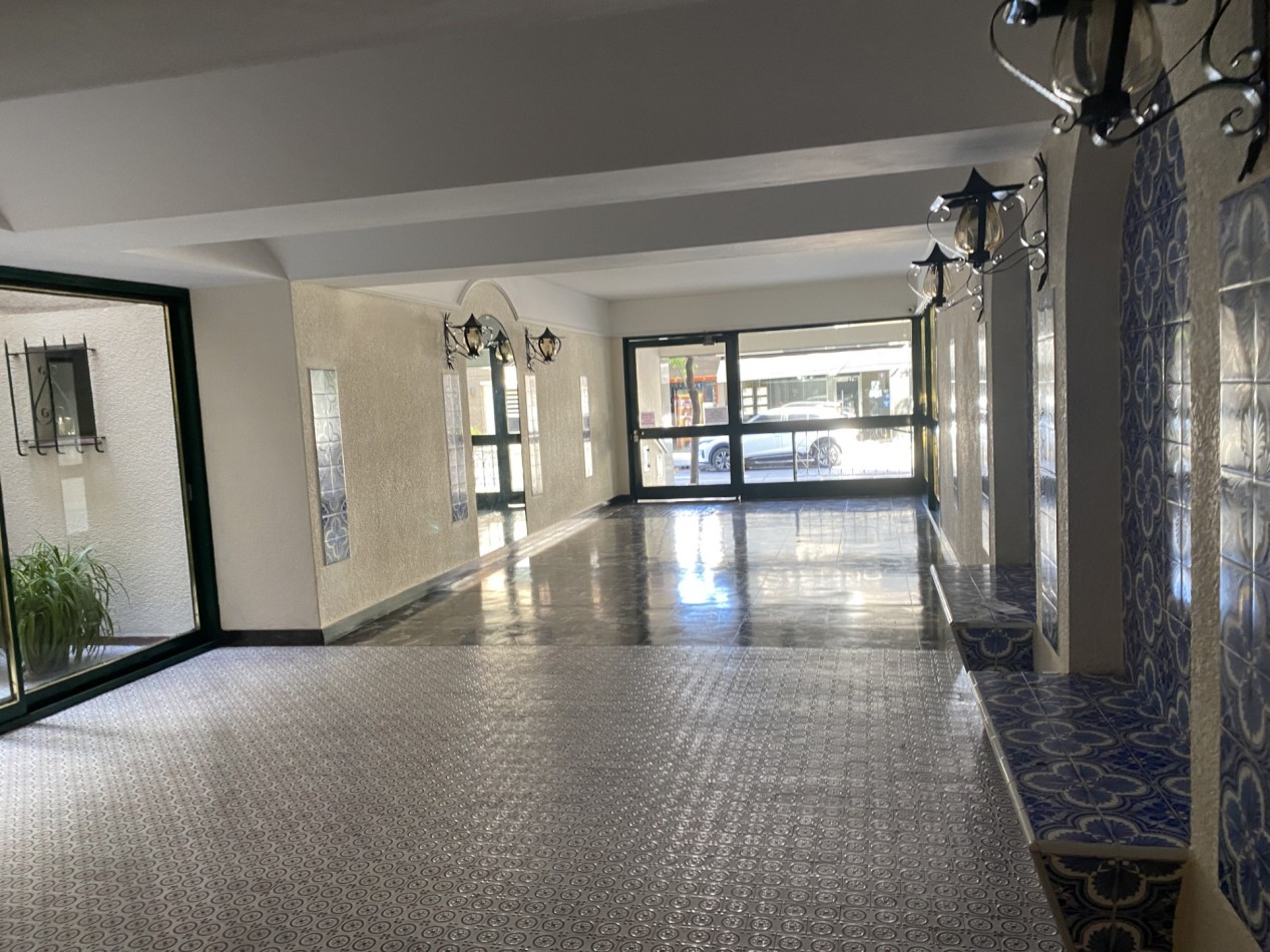 Impecable Departamento de 4 ambientes en Florida - VENTA