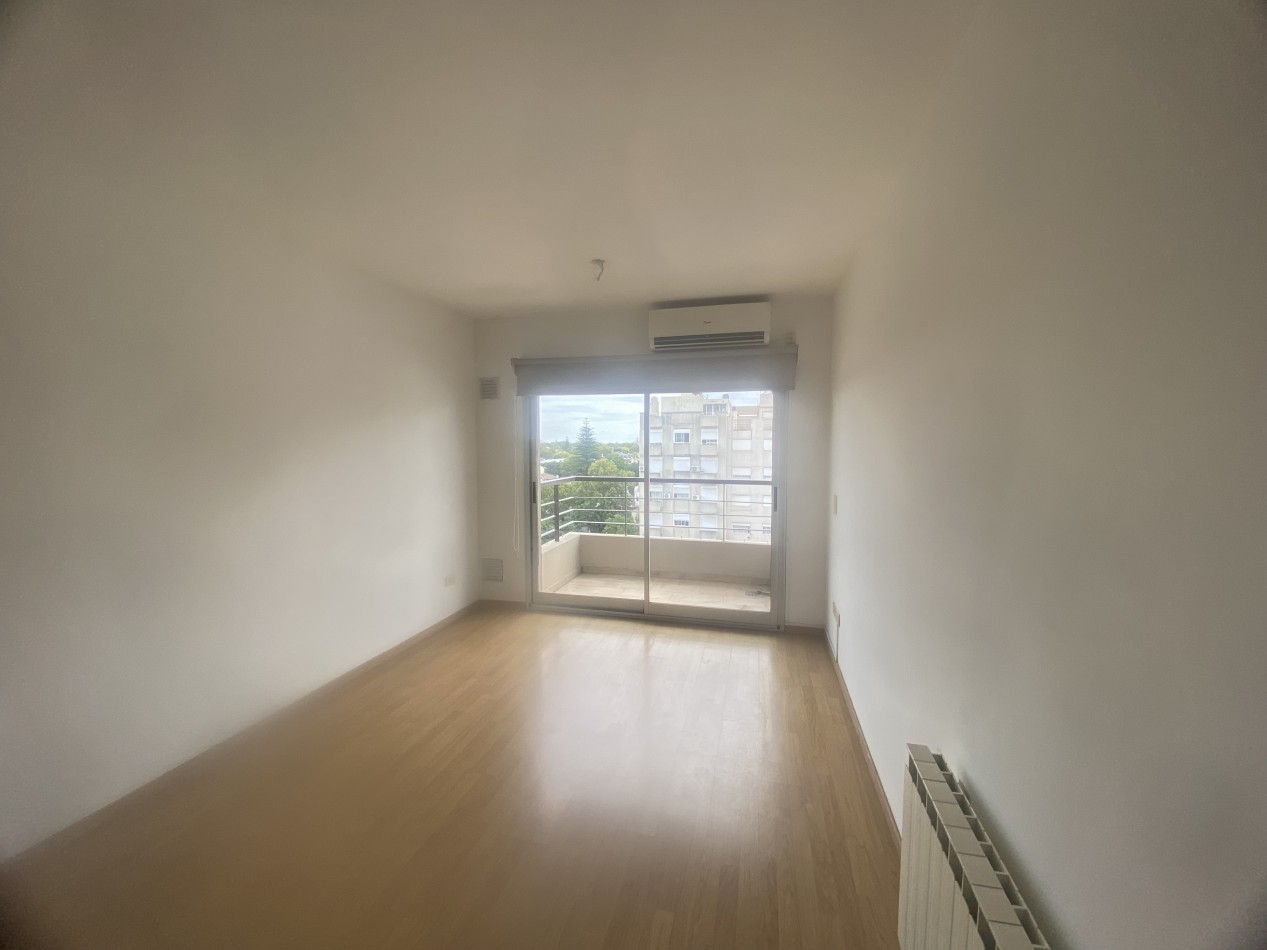 Impecable tres amb  + amplio sum privado con terraza y con cochera en alquiler - Florida