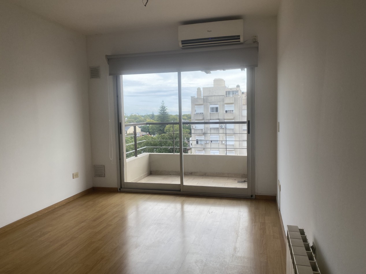 Impecable tres amb  + amplio sum privado con terraza y con cochera en alquiler - Florida