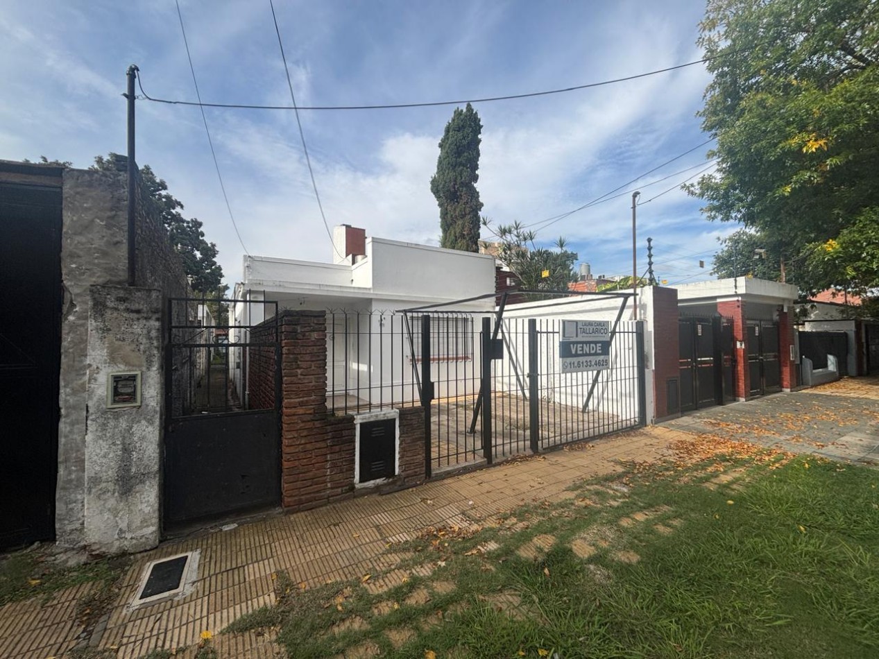 OPORTUNIDAD COMPRA - VENTA CASA EN VILLA BALLESTER EN GRAN LOTE