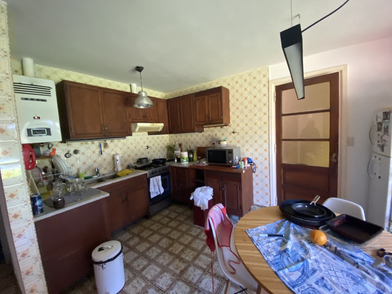 Alquiler casa de 6 amb en Olivos con cochera y jardin!