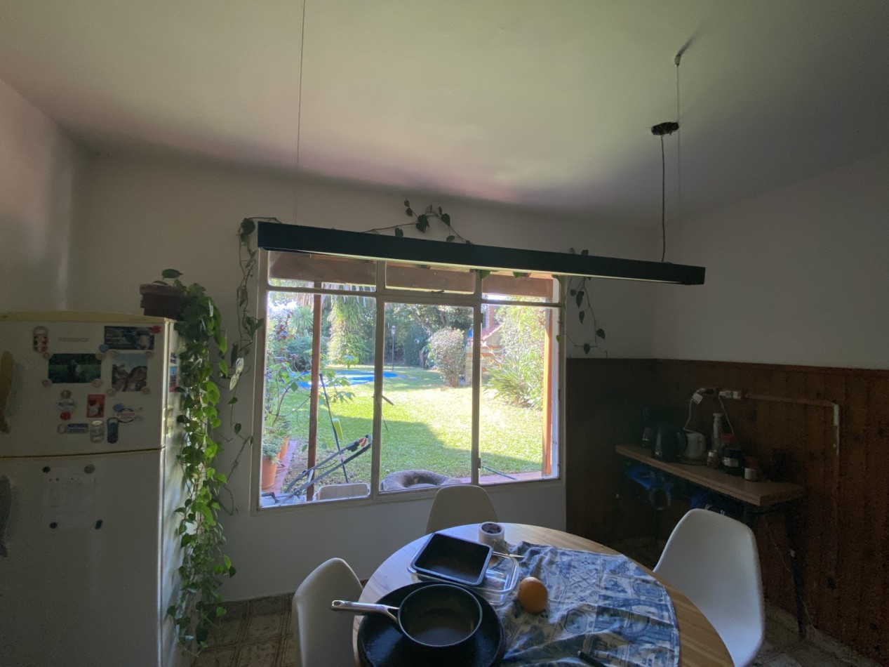 Alquiler casa de 6 amb en Olivos con cochera y jardin!