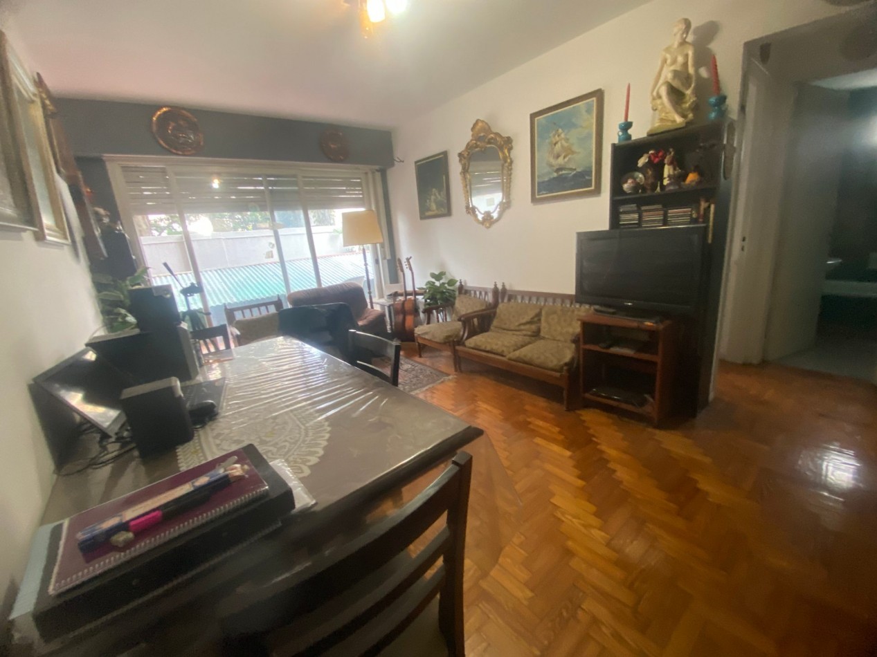Hermoso departamento de dos ambientes con patio en Florida
