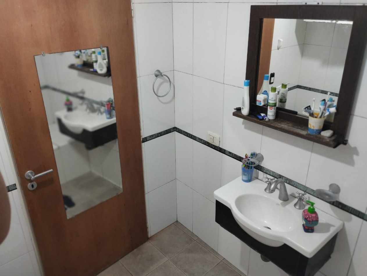 VENTA DEPARTAMENTO DOS AMB EN FLORES