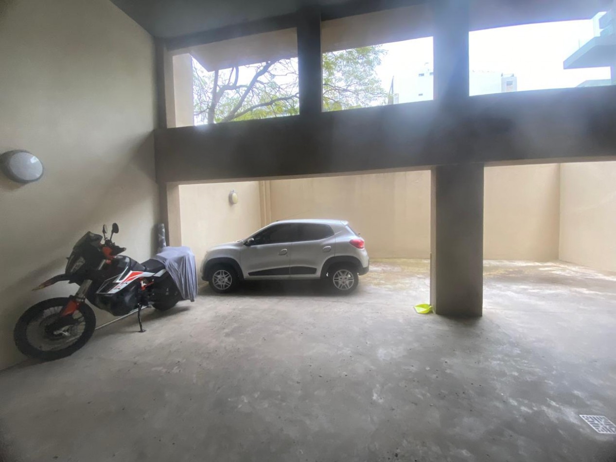 Alquiler Departamento 3 amb con cochera y baulera en Vicente Lopez