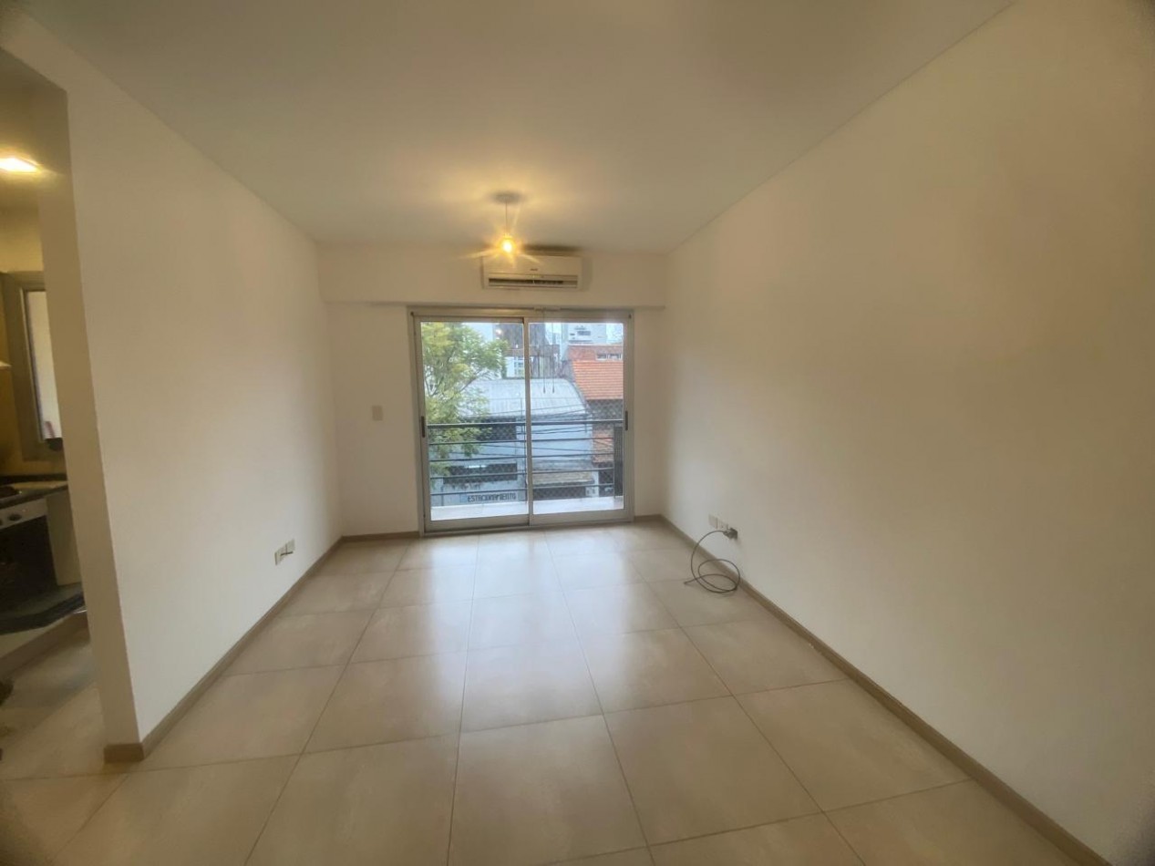 Alquiler Departamento 3 amb con cochera y baulera en Vicente Lopez