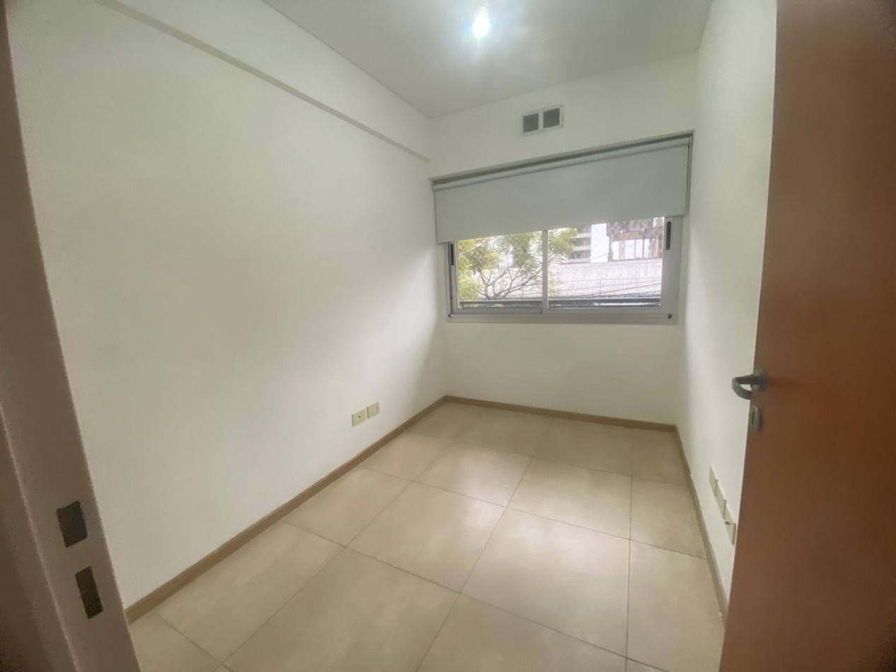 Alquiler Departamento 3 amb con cochera y baulera en Vicente Lopez